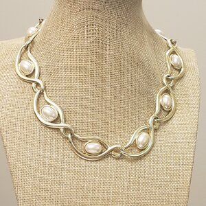 Gold tone faux pearl vintage chocker fashion chunky necklace
